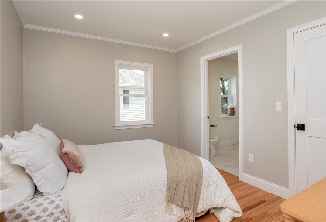 31 Prescott Hall Road, Newport, RI 02840 31 Prescott Hall Road, Newport, RI 02840