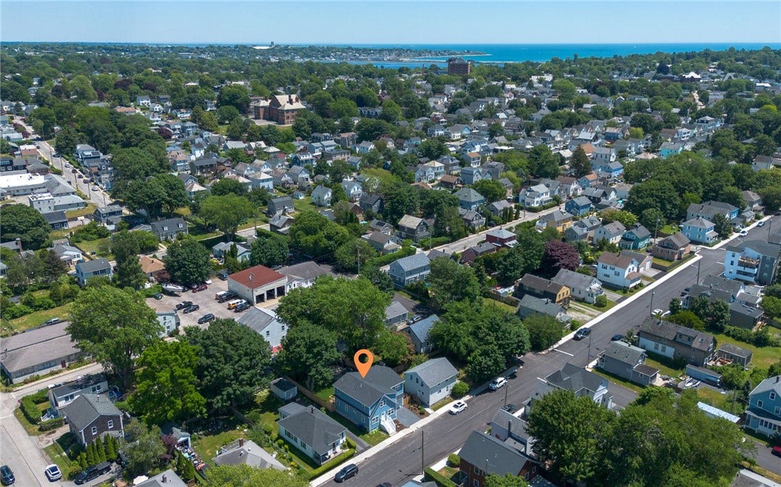 31 Prescott Hall Road, Newport, RI 02840 31 Prescott Hall Road, Newport, RI 02840
