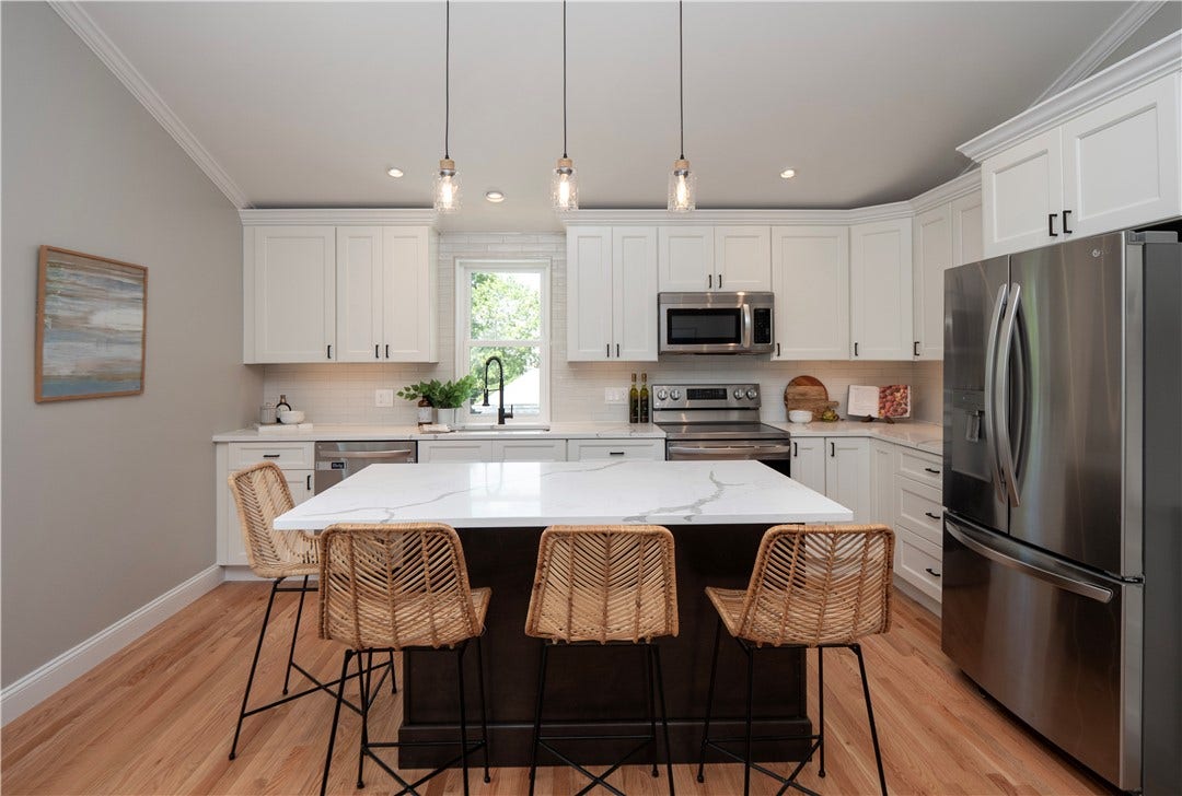 31 Prescott Hall Road, Newport, RI 02840 31 Prescott Hall Road, Newport, RI 02840