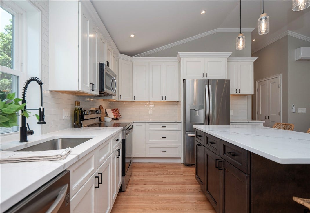 31 Prescott Hall Road, Newport, RI 02840 31 Prescott Hall Road, Newport, RI 02840