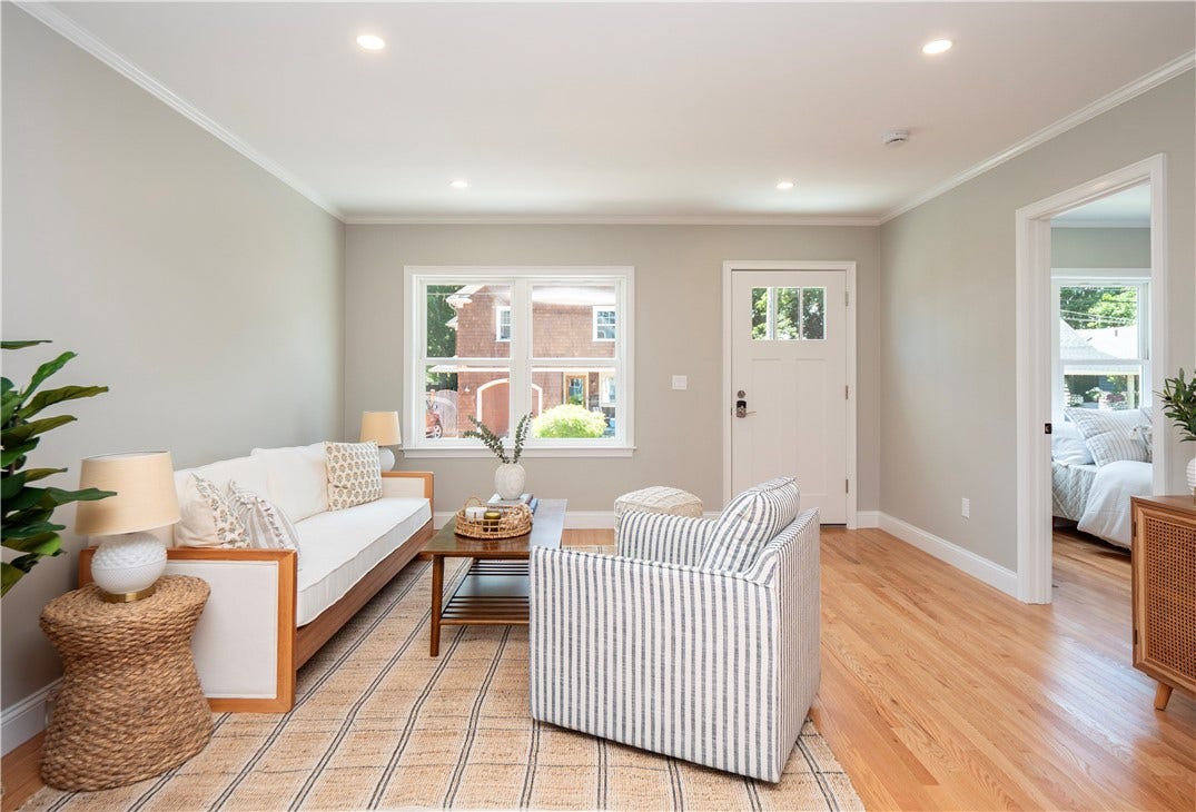 31 Prescott Hall Road, Newport, RI 02840 31 Prescott Hall Road, Newport, RI 02840