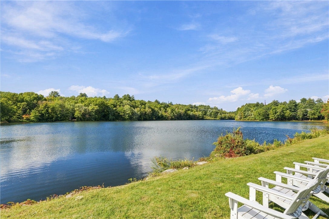 1 Desiree Court, #F, Smithfield, RI 02917 1 Desiree Court, #F, Smithfield, RI 02917