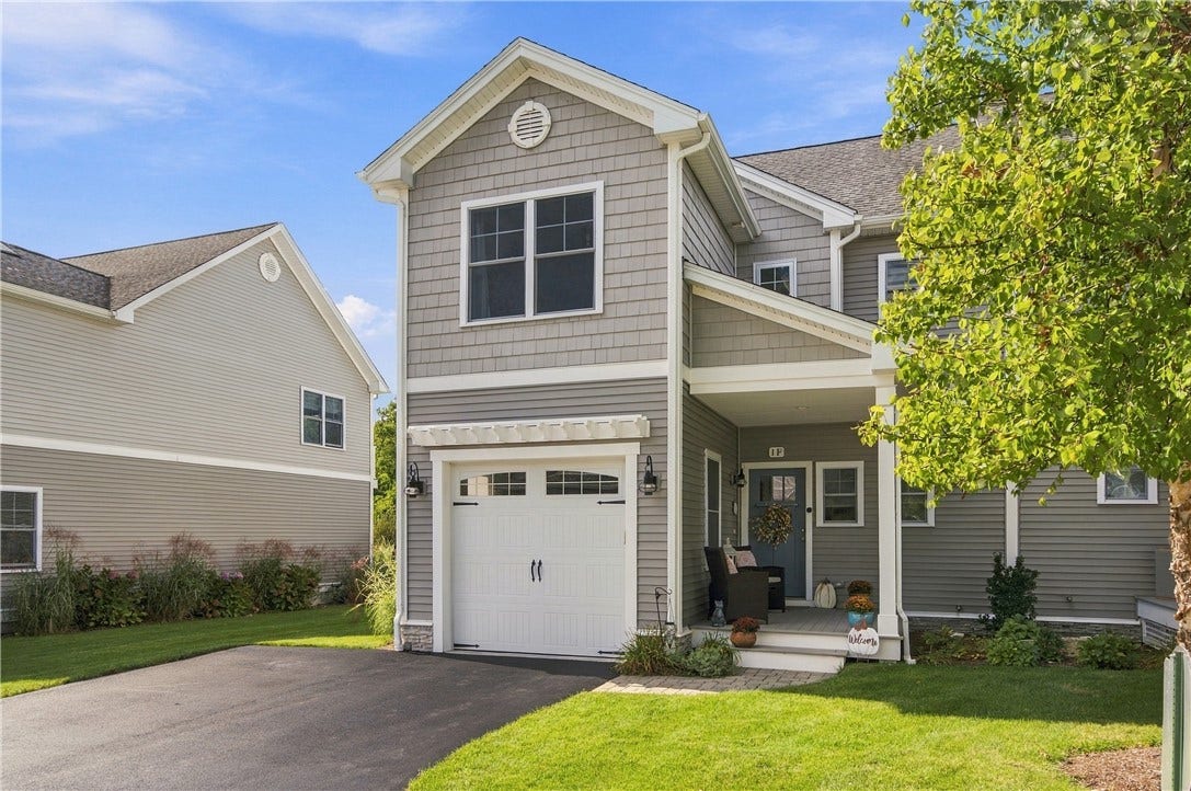 1 Desiree Court, #F, Smithfield, RI 02917 1 Desiree Court, #F, Smithfield, RI 02917
