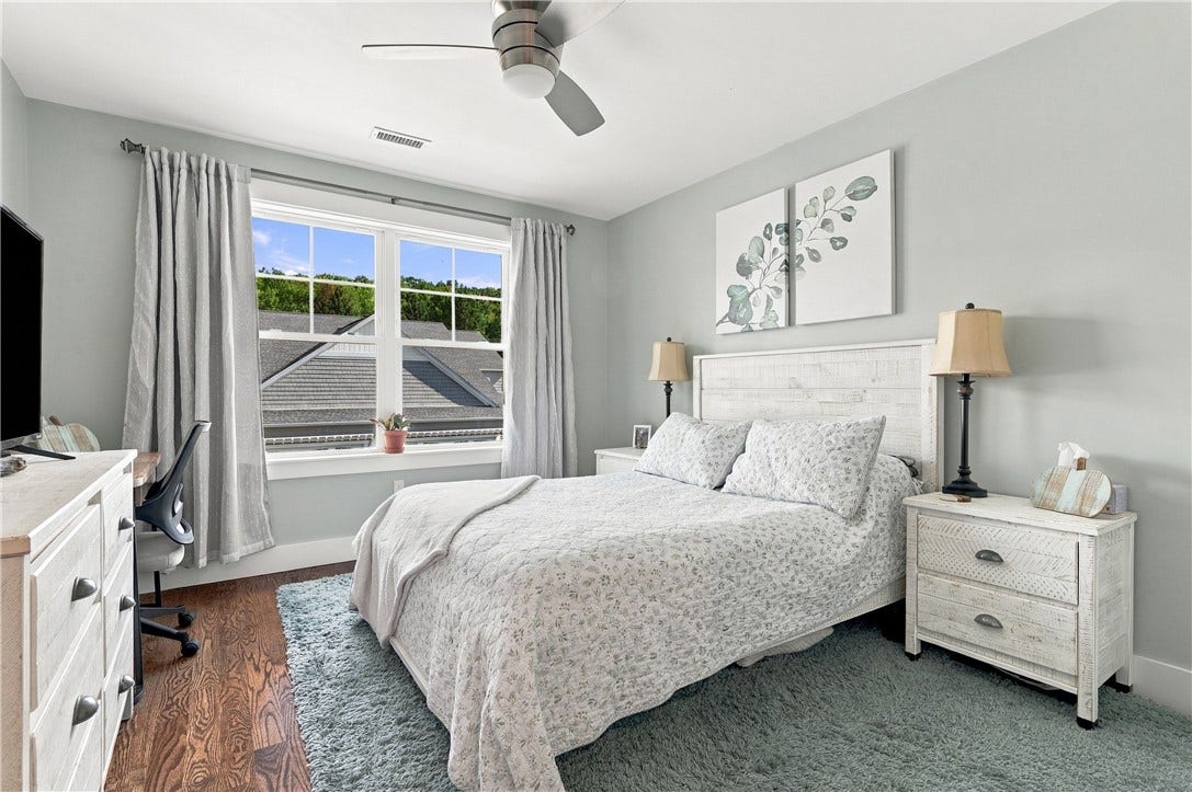 1 Desiree Court, #F, Smithfield, RI 02917 1 Desiree Court, #F, Smithfield, RI 02917