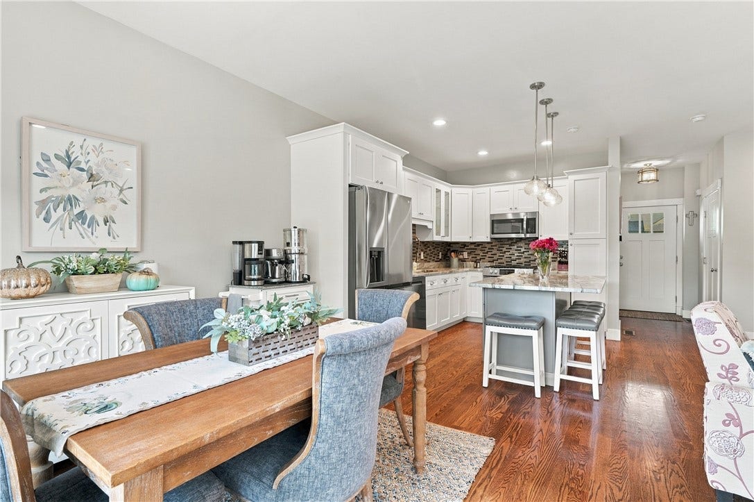 1 Desiree Court, #F, Smithfield, RI 02917 1 Desiree Court, #F, Smithfield, RI 02917