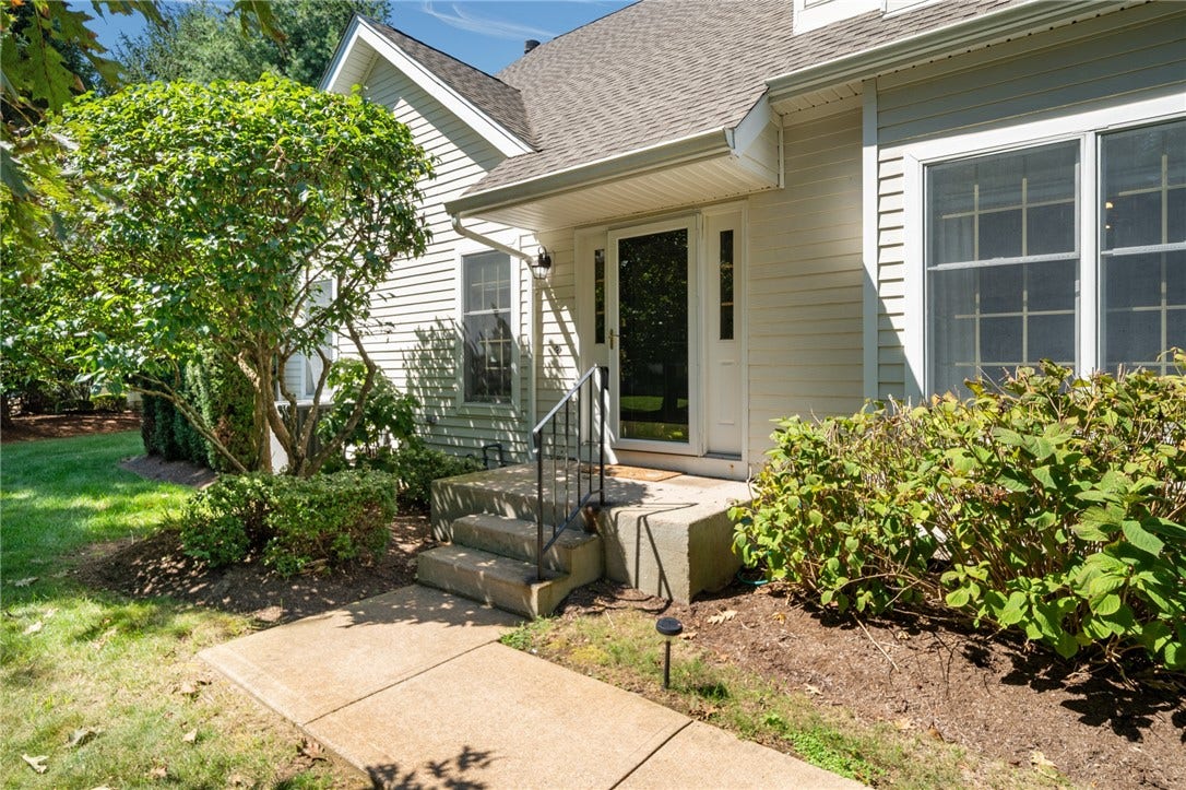 45 Deep Meadow Lane, #45, East Greenwich, RI 02818 45 Deep Meadow Lane, #45, East Greenwich, RI 02818