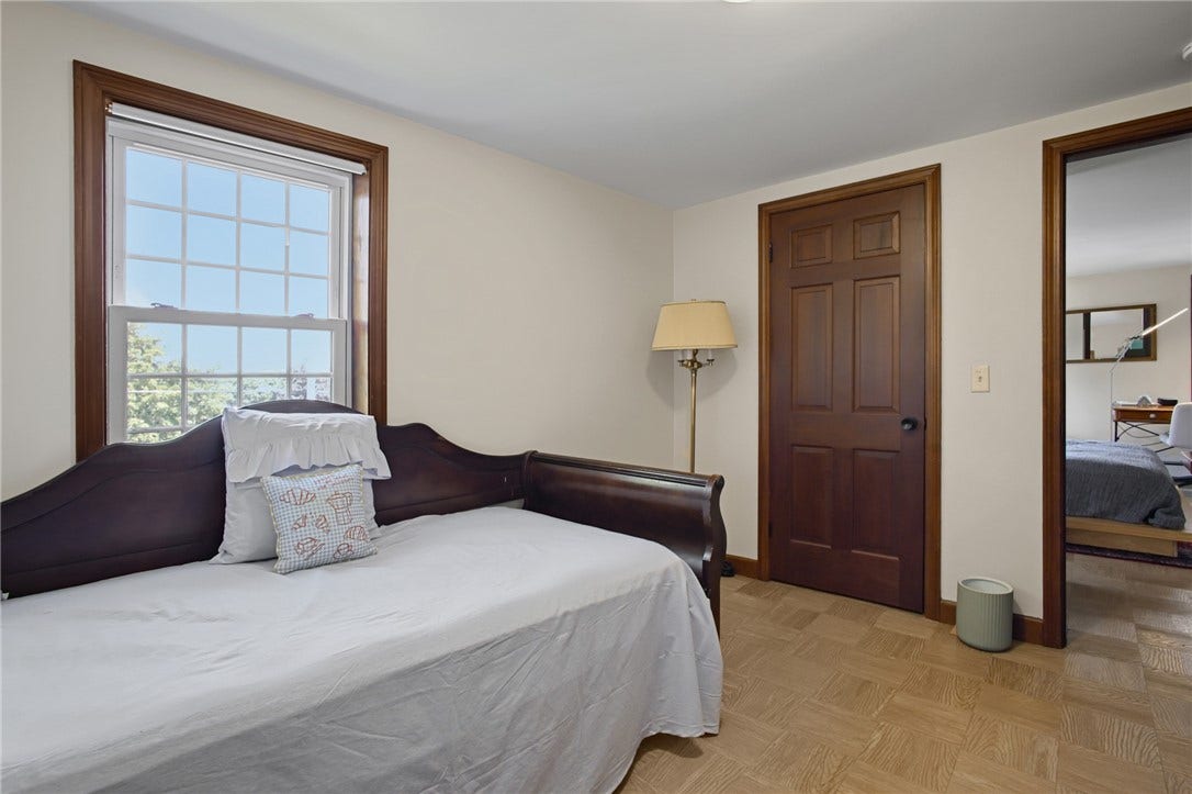 1 Sayles Hill Road, Lincoln, RI 02838 1 Sayles Hill Road, Lincoln, RI 02838