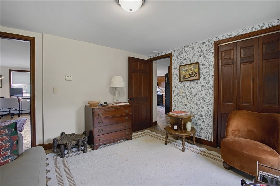 1 Sayles Hill Road, Lincoln, RI 02838 1 Sayles Hill Road, Lincoln, RI 02838