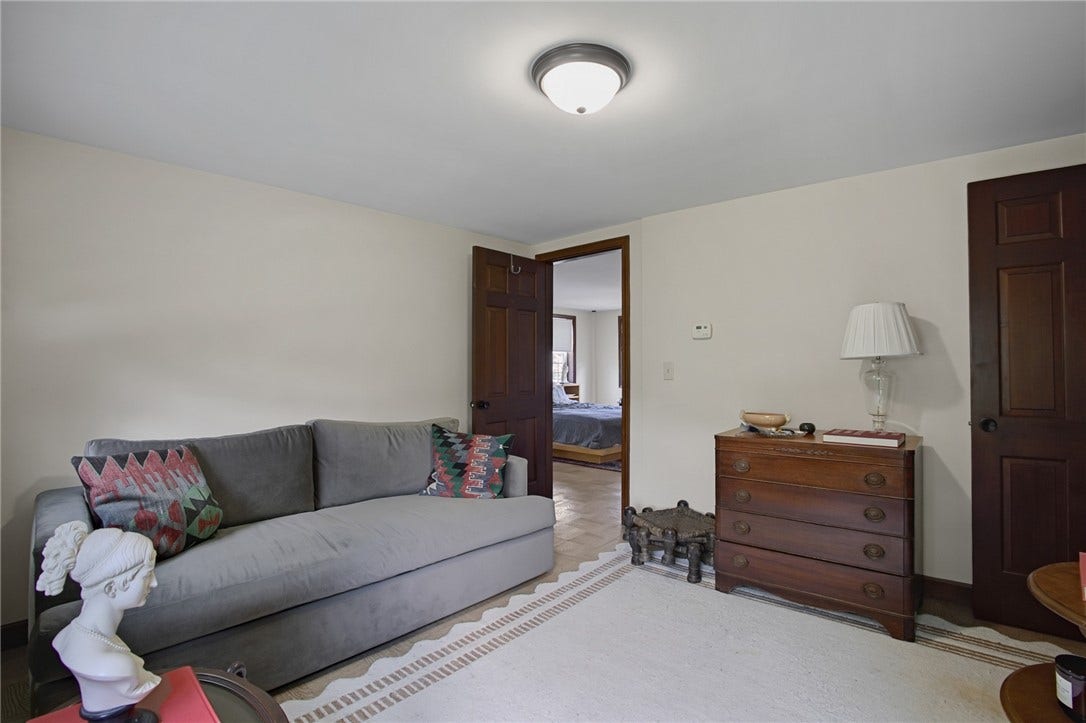 1 Sayles Hill Road, Lincoln, RI 02838 1 Sayles Hill Road, Lincoln, RI 02838