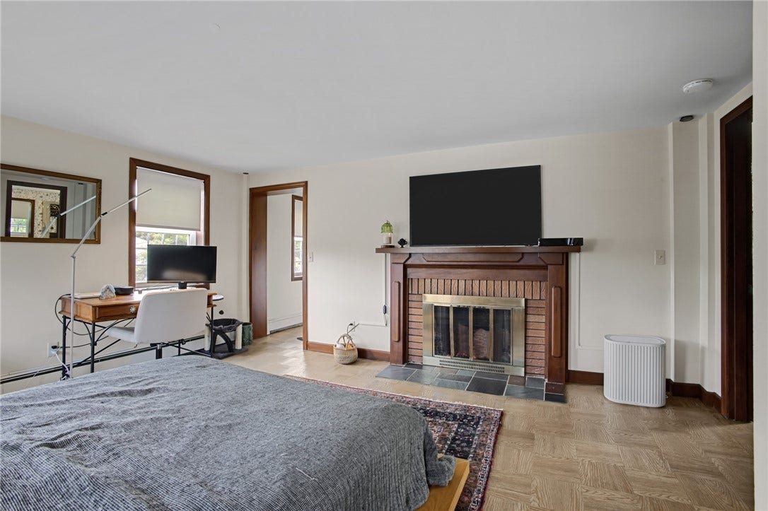 1 Sayles Hill Road, Lincoln, RI 02838 1 Sayles Hill Road, Lincoln, RI 02838