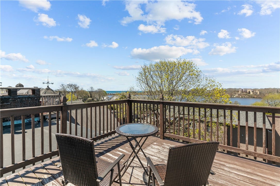 167 Coggeshall Avenue, #E, Newport, RI 02840 167 Coggeshall Avenue, #E, Newport, RI 02840