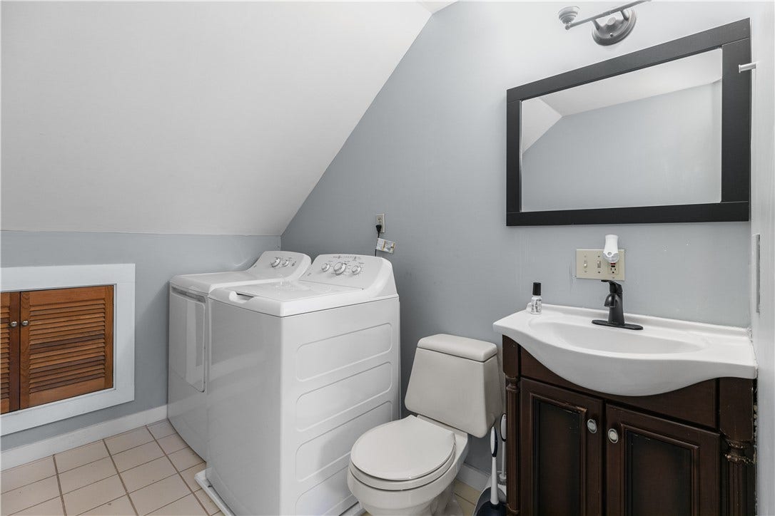 167 Coggeshall Avenue, #E, Newport, RI 02840 167 Coggeshall Avenue, #E, Newport, RI 02840