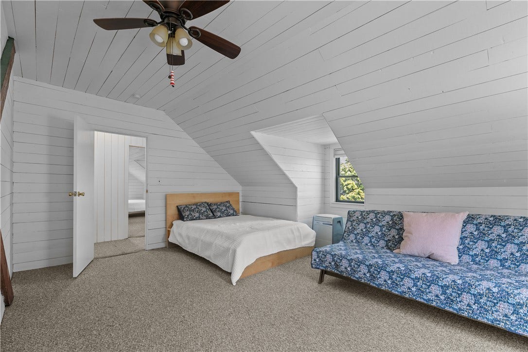 167 Coggeshall Avenue, #E, Newport, RI 02840 167 Coggeshall Avenue, #E, Newport, RI 02840