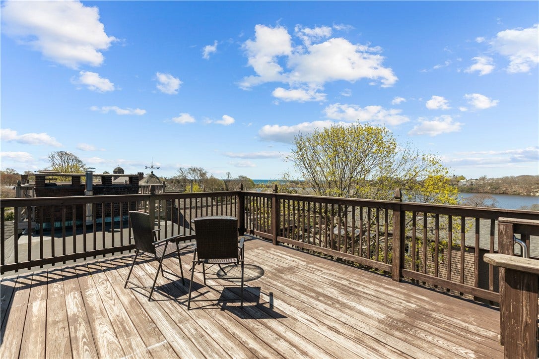 167 Coggeshall Avenue, #E, Newport, RI 02840 167 Coggeshall Avenue, #E, Newport, RI 02840