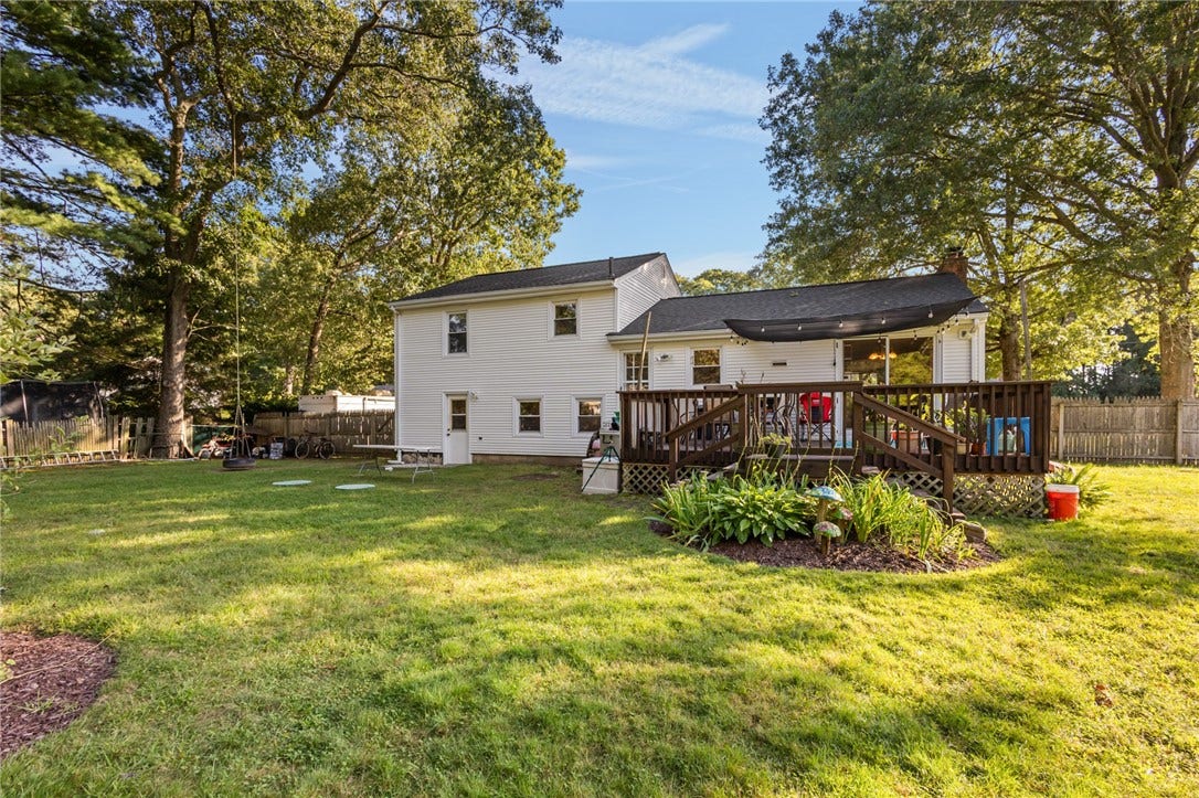 24 Parkside Way, North Kingstown, RI 02852 24 Parkside Way, North Kingstown, RI 02852
