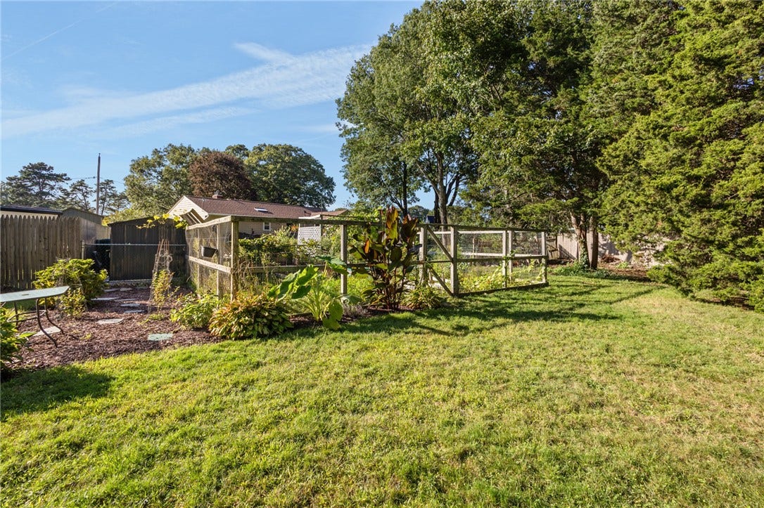 24 Parkside Way, North Kingstown, RI 02852 24 Parkside Way, North Kingstown, RI 02852