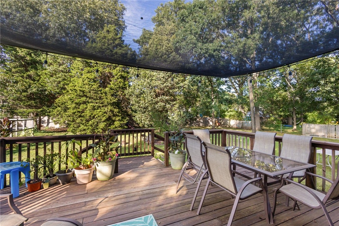 24 Parkside Way, North Kingstown, RI 02852 24 Parkside Way, North Kingstown, RI 02852