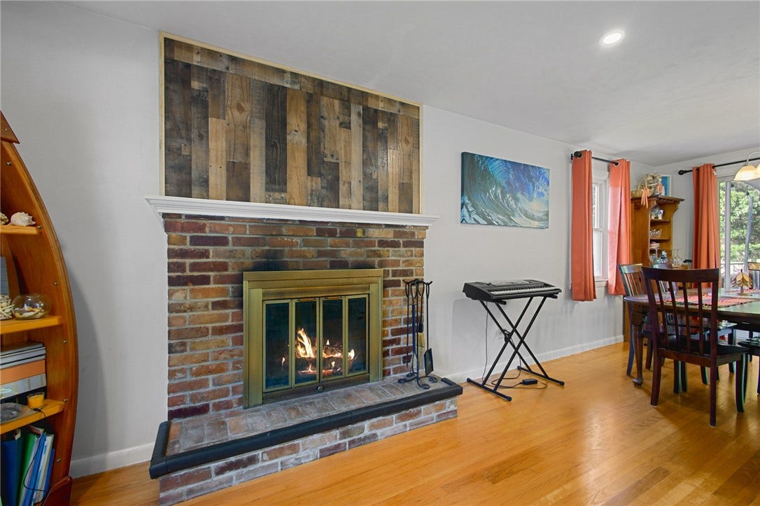 24 Parkside Way, North Kingstown, RI 02852 24 Parkside Way, North Kingstown, RI 02852