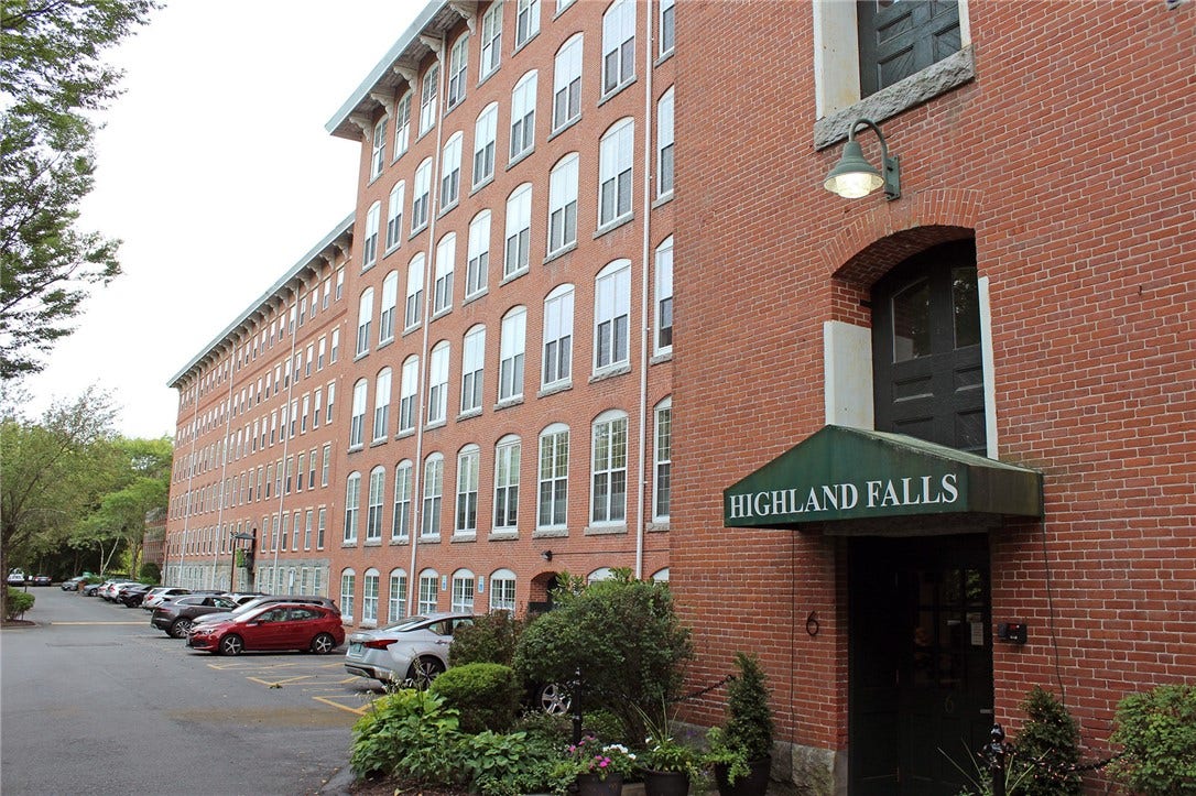 2 School Street, #105, Lincoln, RI 02802 2 School Street, #105, Lincoln, RI 02802