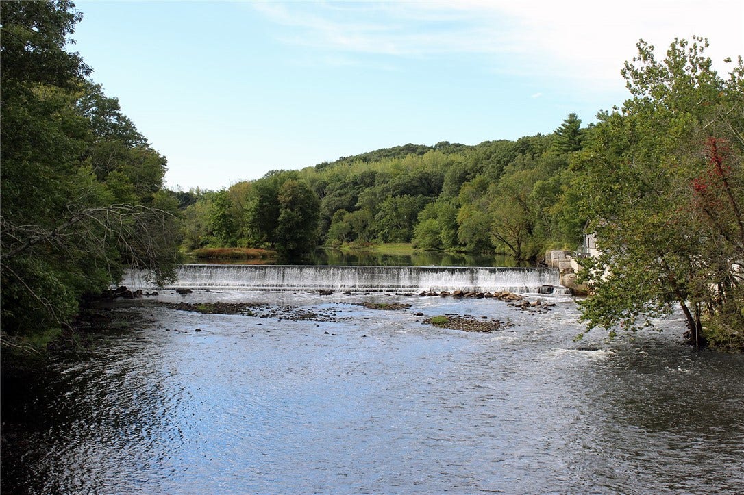 2 School Street, #105, Lincoln, RI 02802 River
