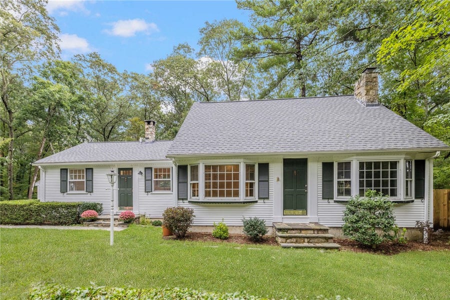 Property photo for 15 Williams Road, Smithfield, RI
