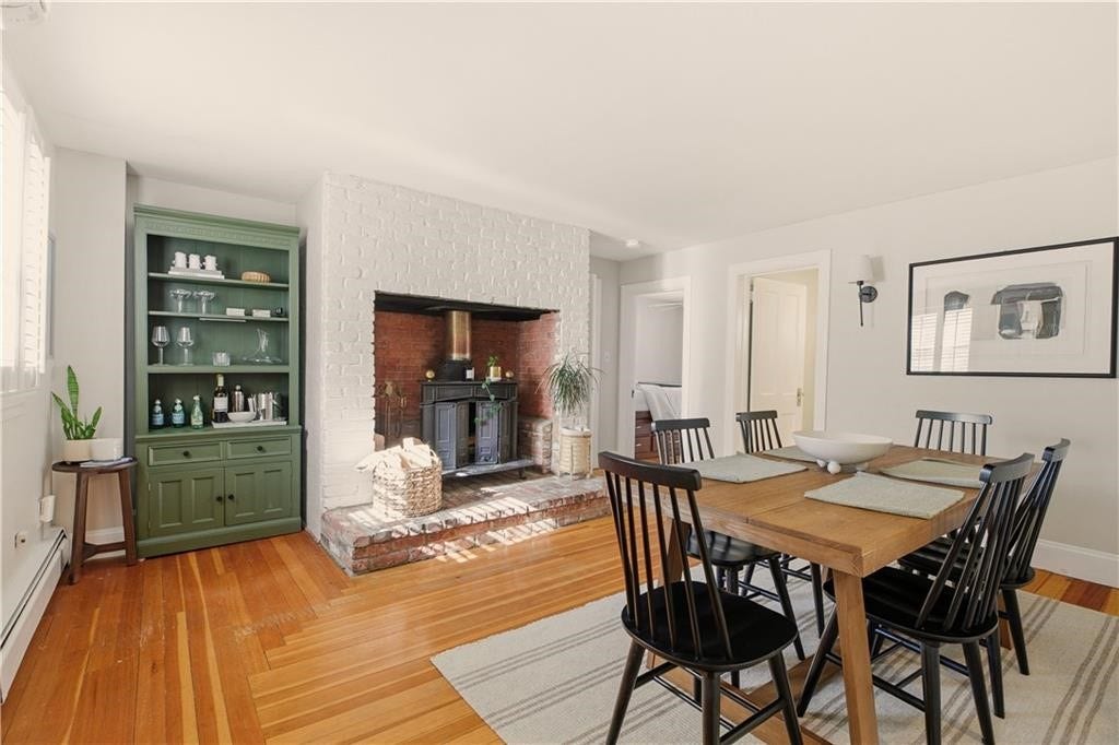 28 Kay Street, #3, Newport, RI 02840 28 Kay Street, #3, Newport, RI 02840