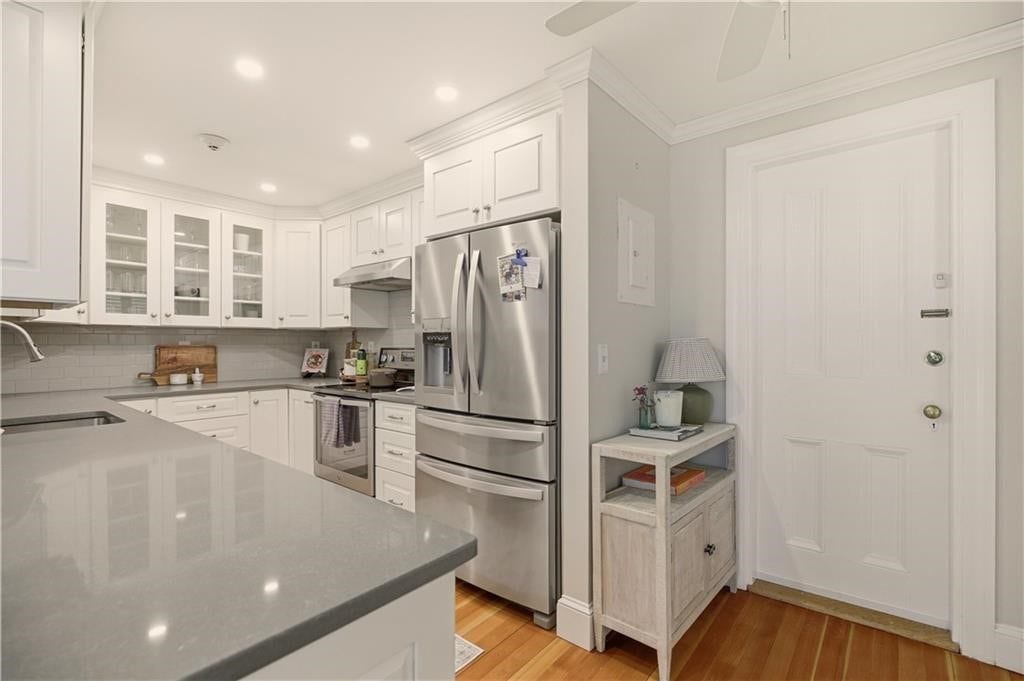 28 Kay Street, #3, Newport, RI 02840 28 Kay Street, #3, Newport, RI 02840
