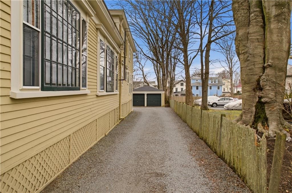 28 Kay Street, #3, Newport, RI 02840 28 Kay Street, #3, Newport, RI 02840