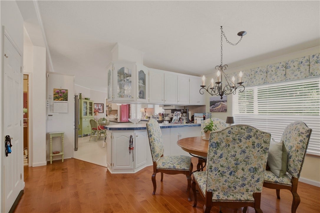 26 Mockingbird Lane, Tiverton, RI 02878