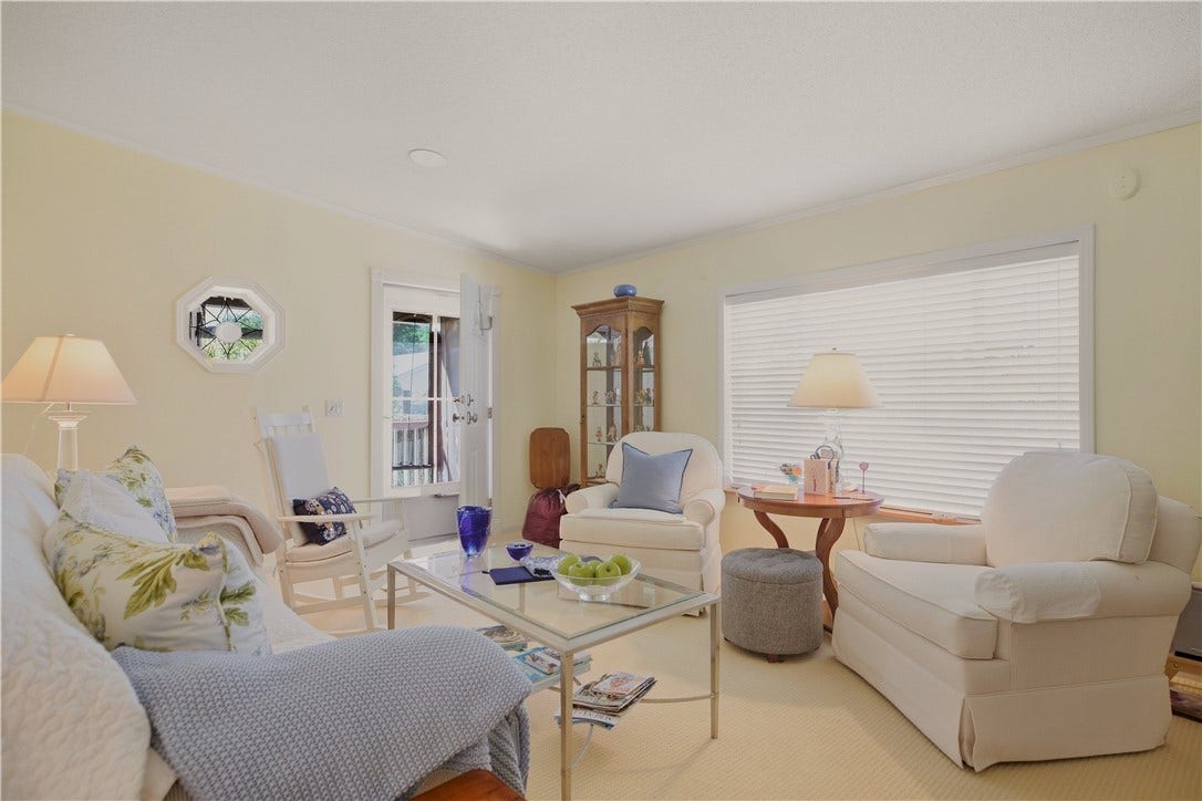 26 Mockingbird Lane, Tiverton, RI 02878