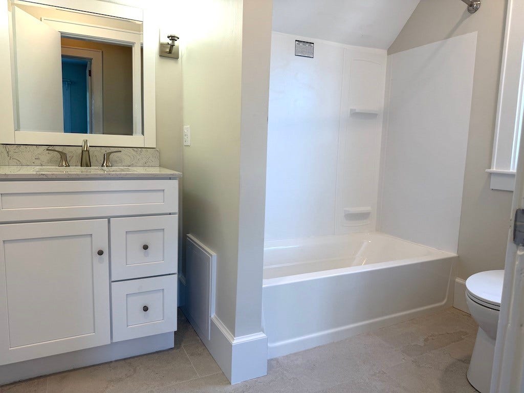 34 Caswell Avenue, Newport, RI 02840 34 Caswell Avenue, Newport, RI 02840