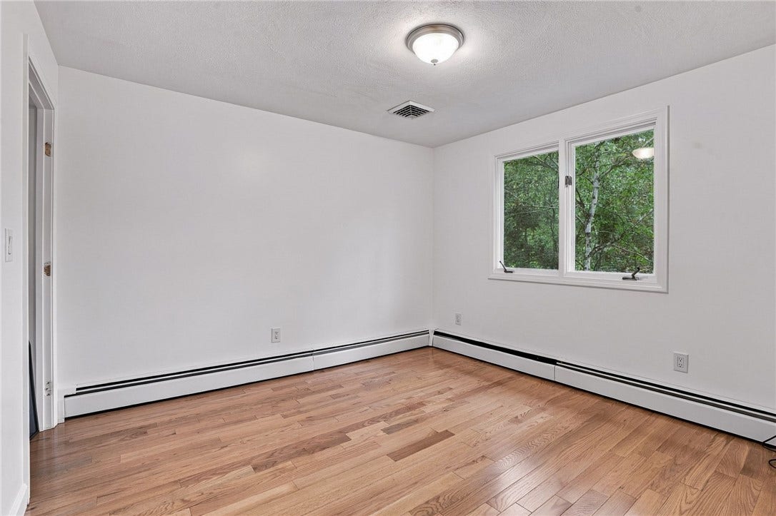 15 Atlantic Avenue, North Providence, RI 02904 15 Atlantic Avenue, North Providence, RI 02904