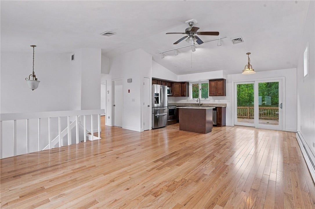 15 Atlantic Avenue, North Providence, RI 02904 15 Atlantic Avenue, North Providence, RI 02904