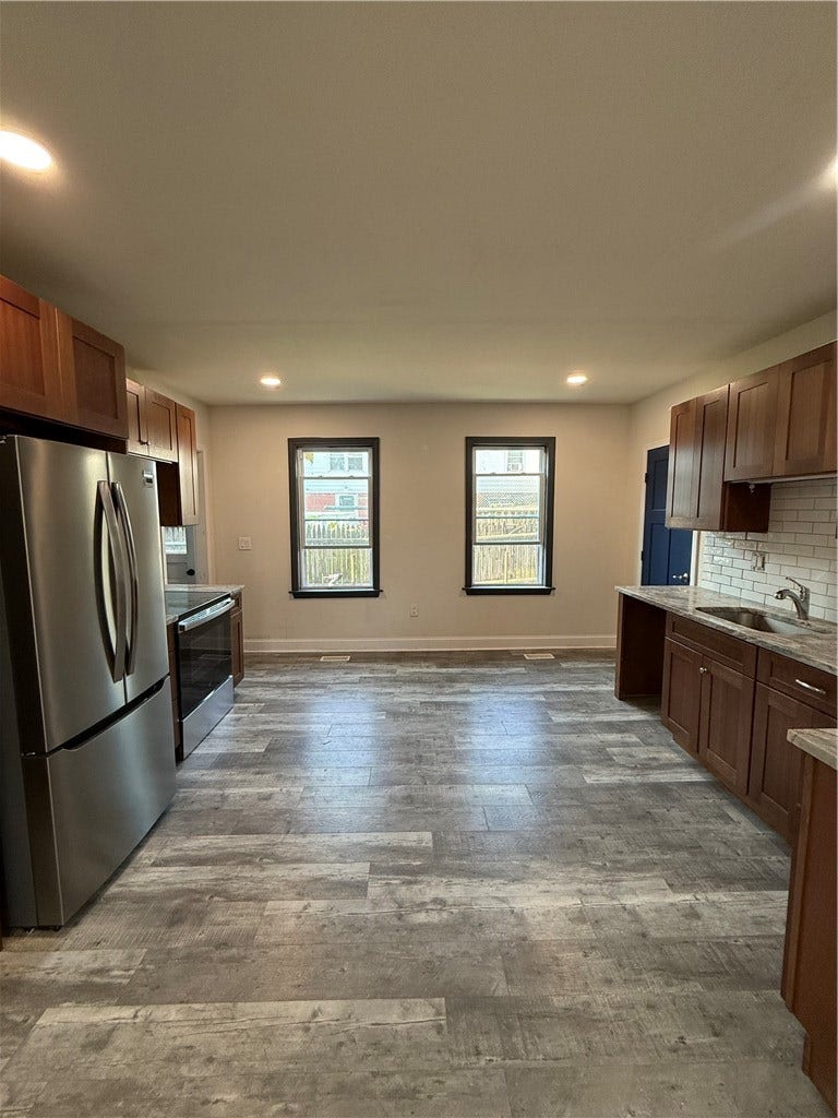 70 Clyde Street, #1, West Warwick, RI 02893 70 Clyde Street, #1, West Warwick, RI 02893