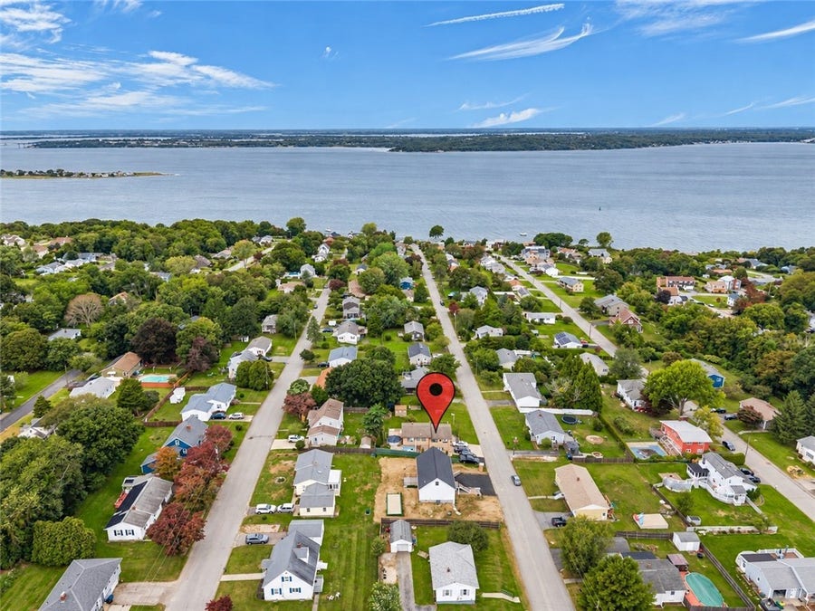 Property photo for 121 Robert Gray Avenue, Tiverton, RI