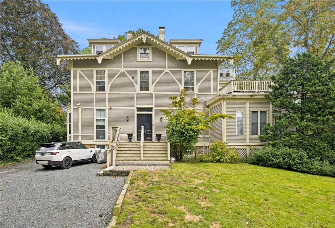 4 Red Cross Avenue, #1A, Newport, RI 02840 4 Red Cross Avenue, #1A, Newport, RI 02840