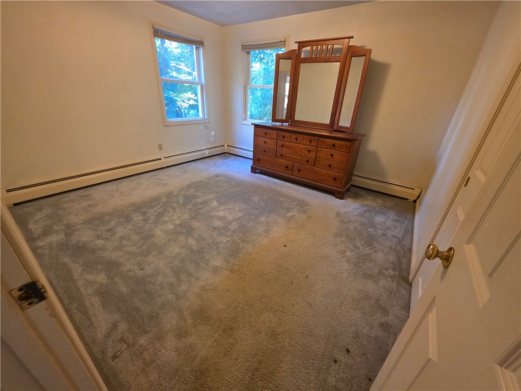 399 Farnum Pike, Smithfield, RI 02917 399 Farnum Pike, Smithfield, RI 02917