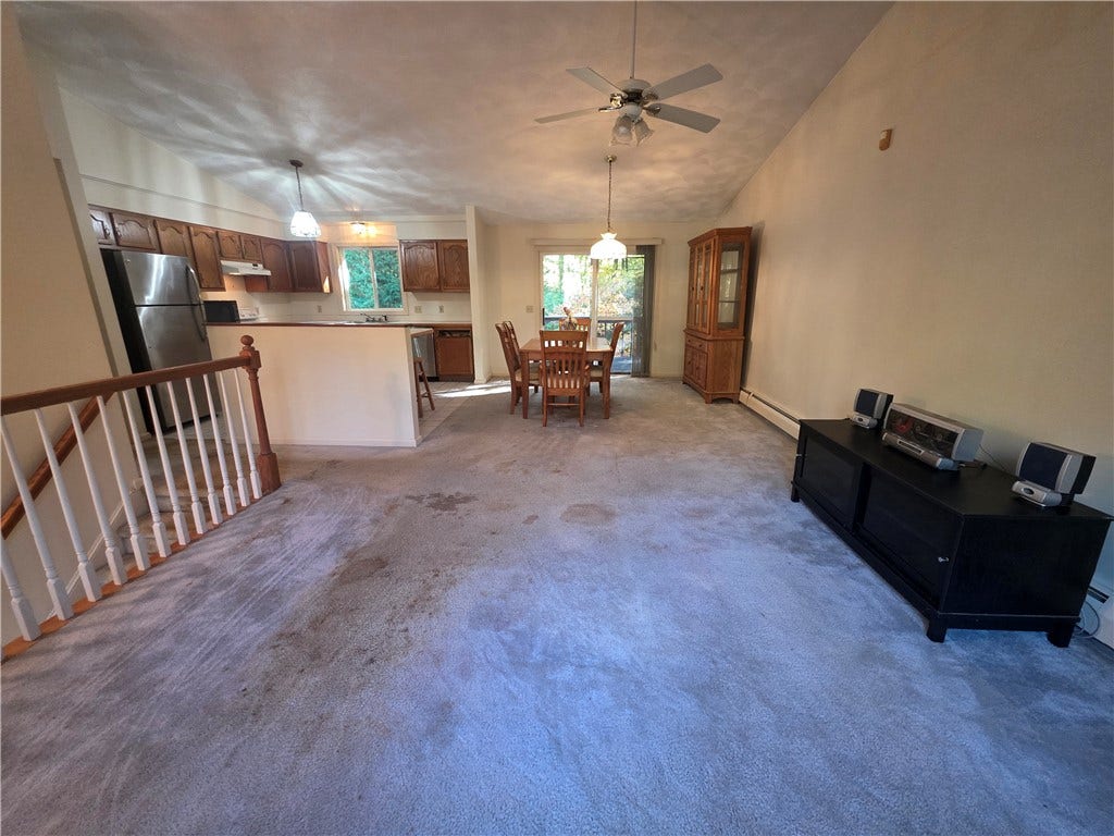 399 Farnum Pike, Smithfield, RI 02917 399 Farnum Pike, Smithfield, RI 02917