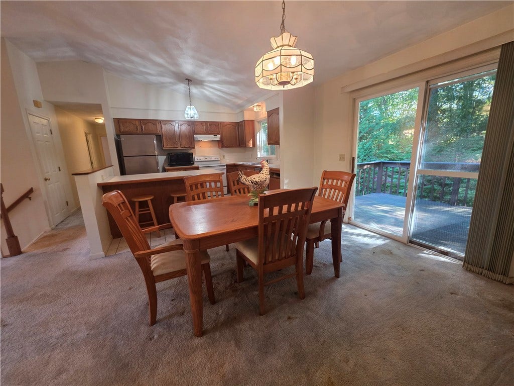 399 Farnum Pike, Smithfield, RI 02917 399 Farnum Pike, Smithfield, RI 02917