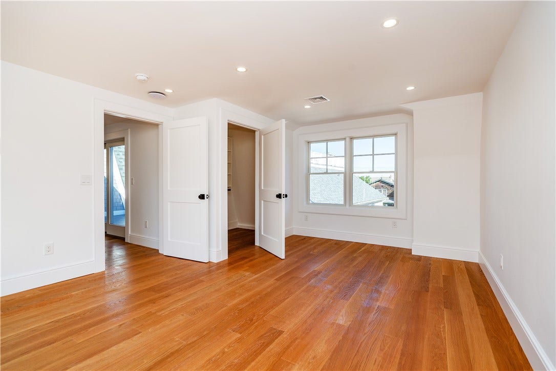 6 Sharon Court, Newport, RI 02840 6 Sharon Court, Newport, RI 02840