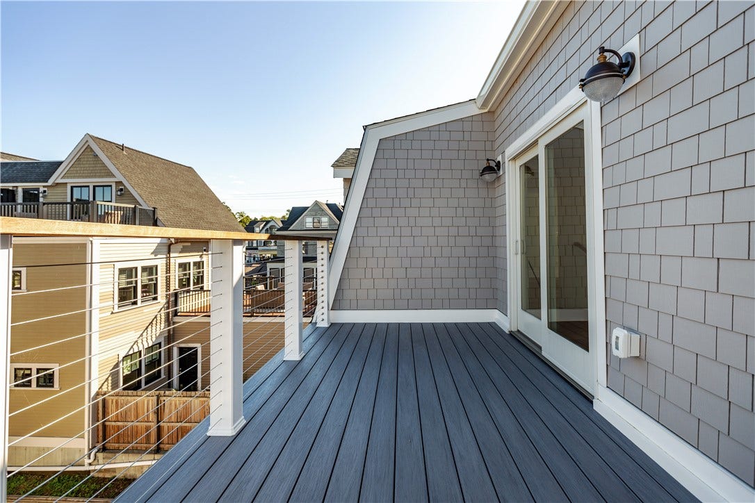6 Sharon Court, Newport, RI 02840 6 Sharon Court, Newport, RI 02840