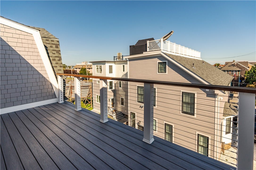 6 Sharon Court, Newport, RI 02840 6 Sharon Court, Newport, RI 02840