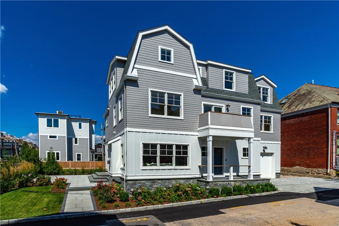 6 Sharon Court, Newport, RI 02840 6 Sharon Court, Newport, RI 02840