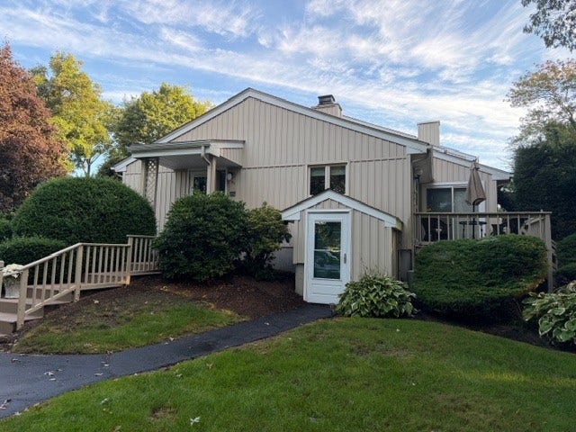 335 Pier Road, #B5, Narragansett, RI 02882