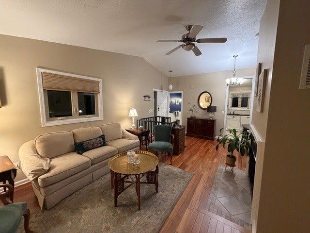 335 Pier Road, #B5, Narragansett, RI 02882