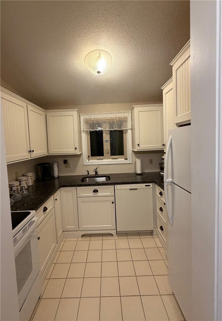 335 Pier Road, #B5, Narragansett, RI 02882