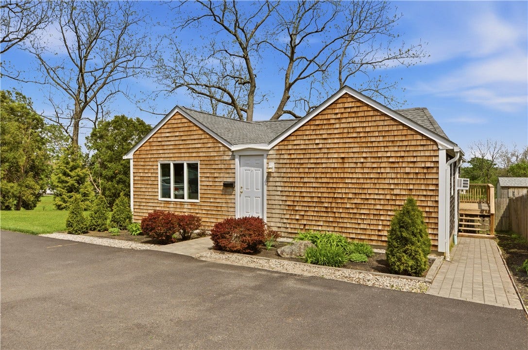 2801 East Main Road, Portsmouth, RI 02871 2801 East Main Road, Portsmouth, RI 02871