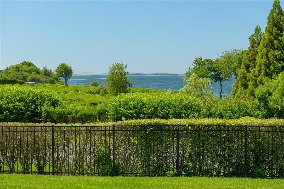 231 Carnegie Harbor Drive, Portsmouth, RI 02871 231 Carnegie Harbor Drive, Portsmouth, RI 02871
