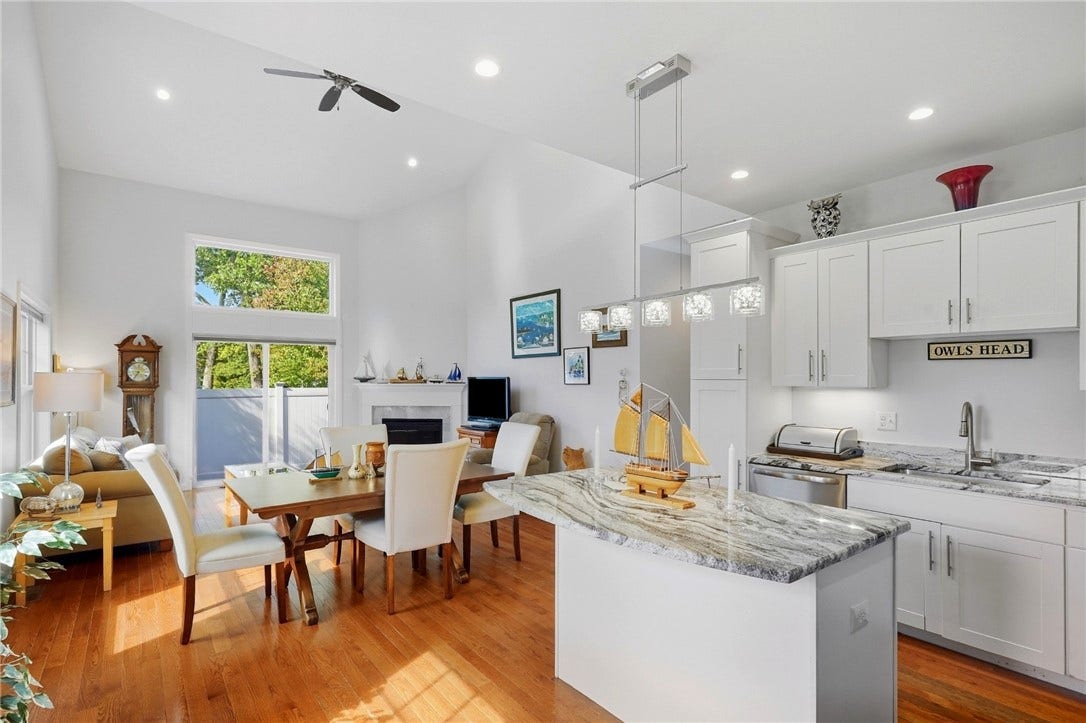80 Bear Hill Road, #101, Cumberland, RI 02864 80 Bear Hill Road, #101, Cumberland, RI 02864