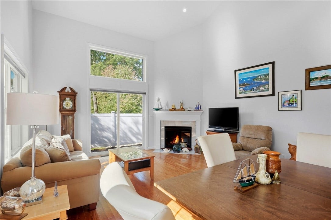 80 Bear Hill Road, #101, Cumberland, RI 02864 80 Bear Hill Road, #101, Cumberland, RI 02864